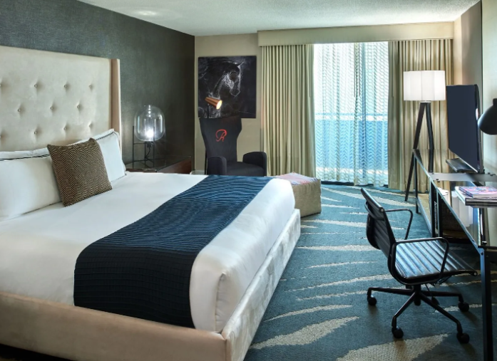 Revere Hotel Suite Revere Hotel Suite